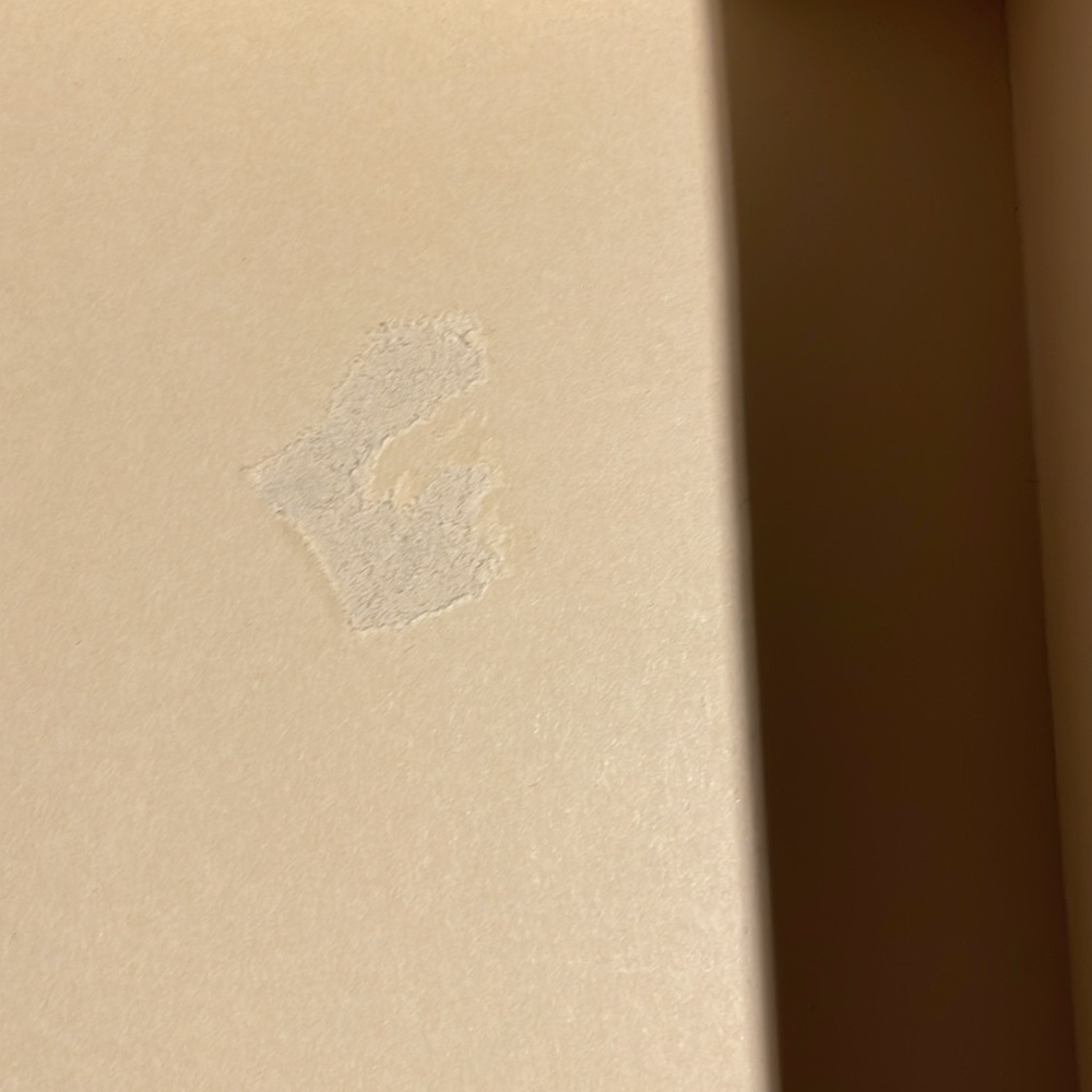 Louis Vuitton Large Box - Picture 15 of 15